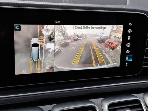 Used 2022 Mercedes-Benz GLS 450 4MATIC image 14