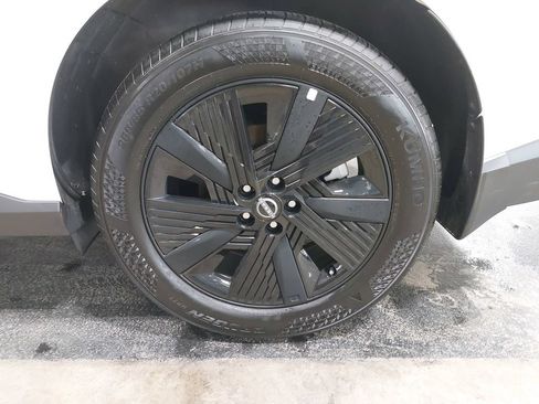 Certified 2025 Nissan Murano SV w/ Cargo Package AWD/4WD image 34