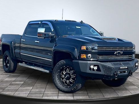 Used 2018 Chevrolet Silverado 3500 LTZ w/ Duramax Plus Package AWD/4WD image 10