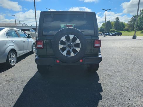 Used 2023 Jeep Wrangler Unlimited Sahara w/ Cold Weather Group AWD/4WD image 5