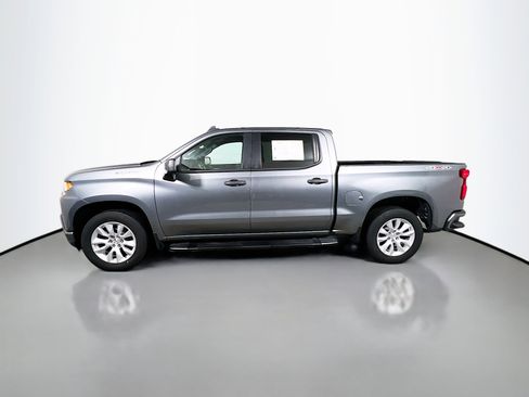 Used 2022 Chevrolet Silverado 1500 Custom w/ Safety Confidence Package image 9