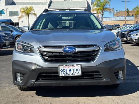 Certified 2022 Subaru Outback Premium image 3
