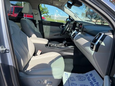 Used 2021 Kia Sorento SX FWD image 29