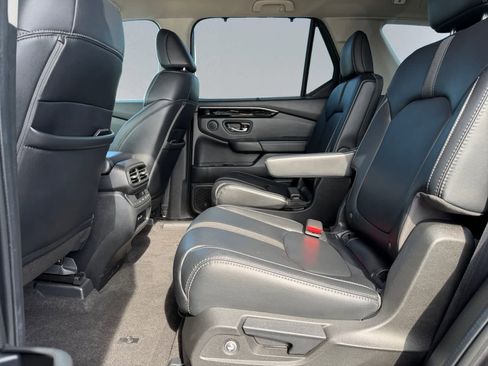 Used 2023 Honda Pilot EX-L image 18