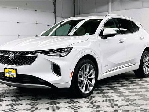 Used 2023 Buick Envision Avenir image 11