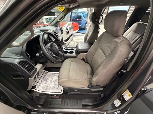 Used 2021 Ford F250 XLT w/ XLT Premium Package AWD/4WD image 57