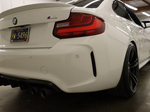 Used 2017 BMW M2 RWD image 10