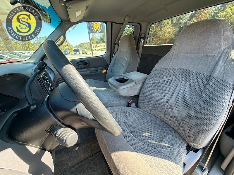 Used 2000 Ford F150 XLT AWD/4WD image 12