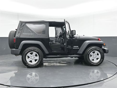 Used 2017 Jeep Wrangler Sport w/ Quick Order Package 24S image 37