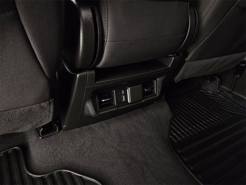 Used 2025 GMC Sierra 1500 Elevation image 26