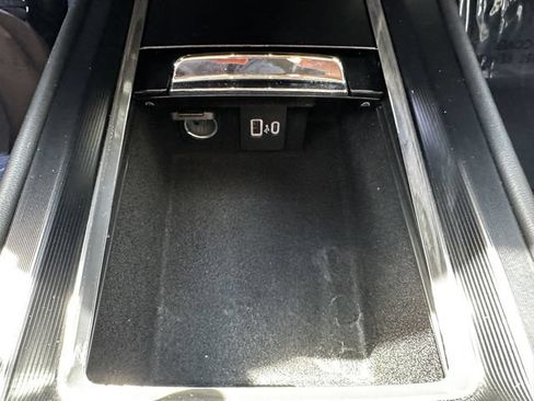 Certified 2024 Lincoln Corsair AWD image 25