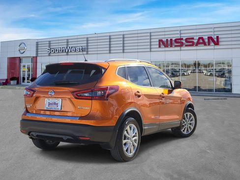 Certified 2022 Nissan Rogue Sport SV w/ Technology Package image 6