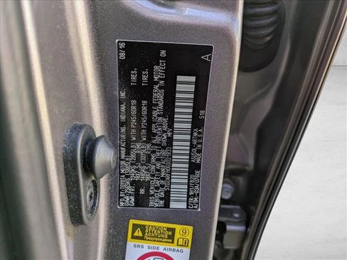 Used 2016 Toyota Highlander LE image 15