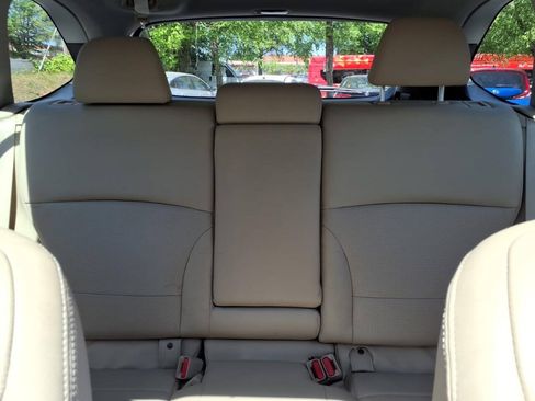 Used 2018 Subaru Outback 3.6R Limited AWD/4WD image 12