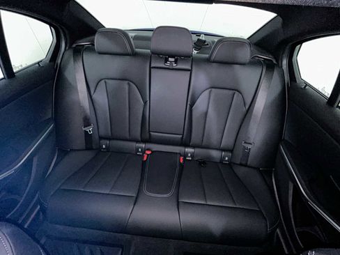 Used 2025 BMW 330i xDrive Sedan w/ M Sport Package image 25