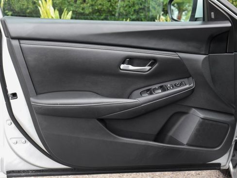 Used 2023 Nissan Sentra S image 12