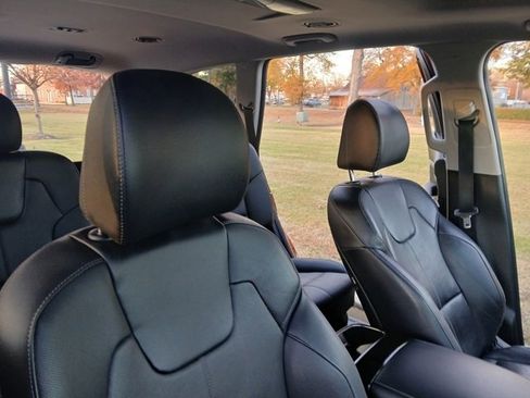 Used 2022 Kia Telluride EX w/ EX Premium Package image 46