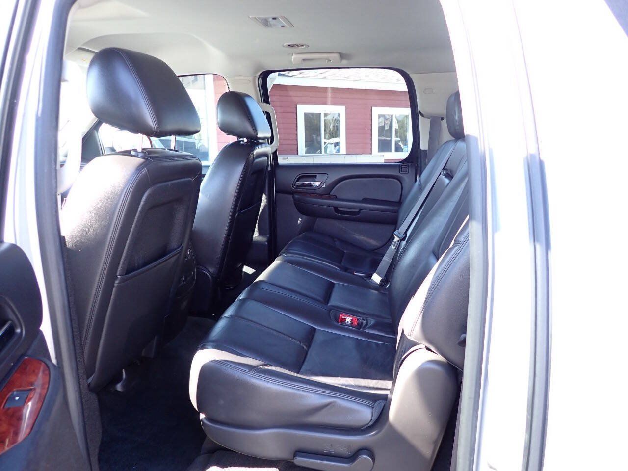 Used 2014 GMC Yukon XL SLT AWD/4WD image 9