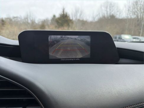 Used 2021 MAZDA MAZDA3 s image 15