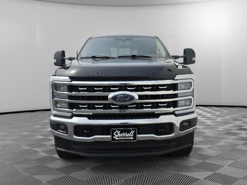 Used 2023 Ford F250 Lariat w/ Lariat Ultimate Package AWD/4WD image 2