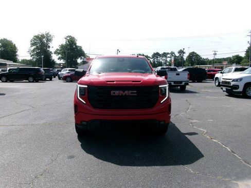 Used 2025 GMC Sierra 1500 Elevation AWD/4WD image 3