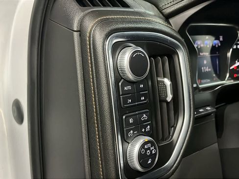 Used 2019 GMC Sierra 1500 AT4 w/ AT4 Premium Package AWD/4WD image 21