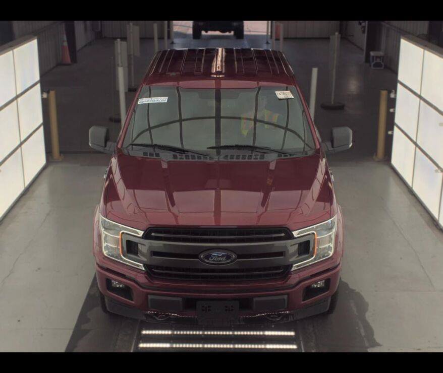 Used 2018 Ford F150 XLT w/ Equipment Group 302A Luxury AWD/4WD image 2