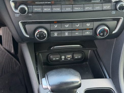 Used 2018 Kia Optima S FWD image 13