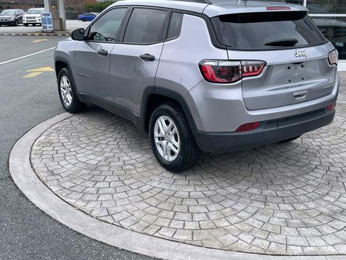 Used 2018 Jeep Compass Sport image 6