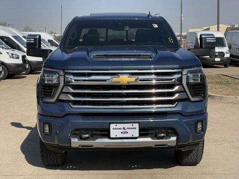 Used 2024 Chevrolet Silverado 3500 High Country w/ Z71 Off-Road Package image 9