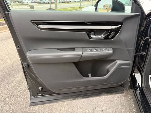 Used 2025 Honda CR-V EX-L image 17