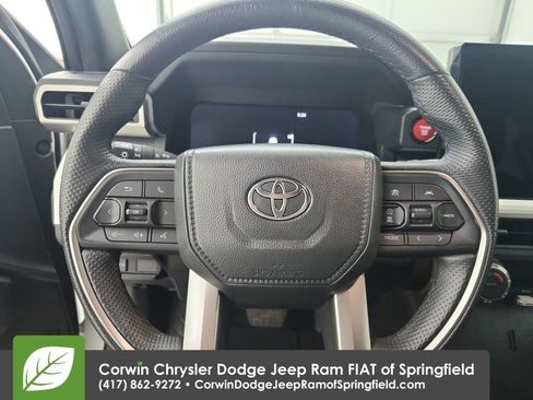 Used 2024 Toyota Tacoma TRD Off-Road image 22