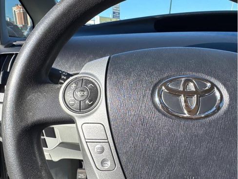 Used 2012 Toyota Prius Two image 9
