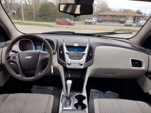 Used 2011 Chevrolet Equinox LS FWD image 11