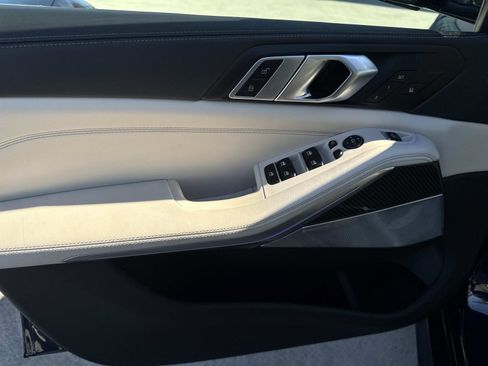 Used 2025 BMW X5 M60i image 13