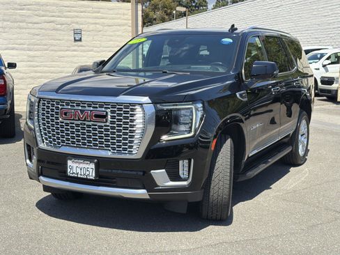 Used 2024 GMC Yukon Denali AWD/4WD image 3