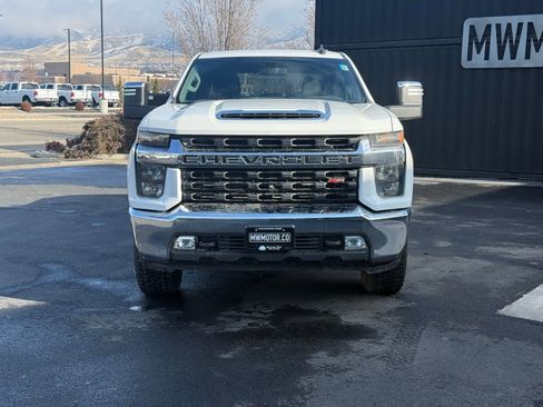 Used 2023 Chevrolet Silverado 2500 LT w/ Convenience Package image 2