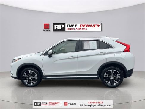 Used 2019 Mitsubishi Eclipse Cross SE image 2