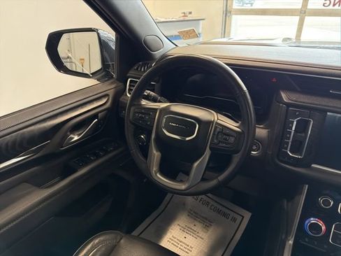 Used 2022 GMC Yukon Denali AWD/4WD image 34
