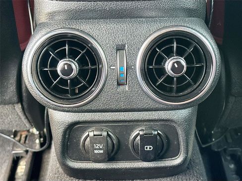 Used 2022 Kia Stinger GT-Line w/ Sun & Sound Package RWD image 26