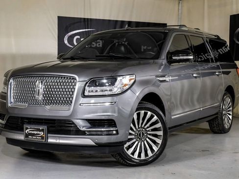 Used 2021 Lincoln Navigator L Reserve w/ Luxury Package image 4