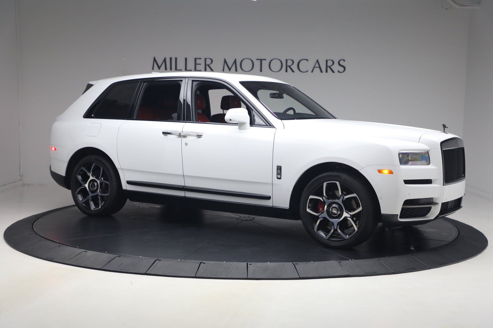 Certified 2021 Rolls-Royce Cullinan Black Badge AWD/4WD image 11