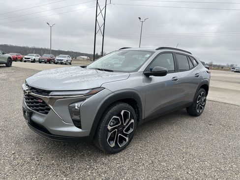 New 2026 Chevrolet Trax RS w/ Driver Confidence Package image 7