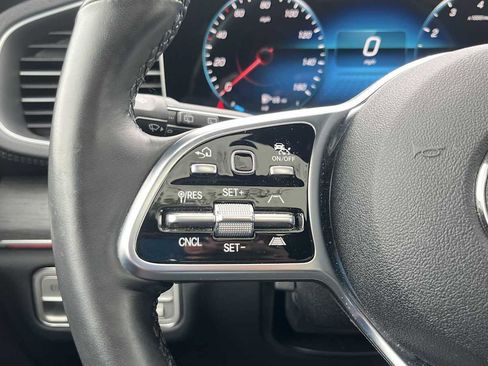Used 2022 Mercedes-Benz GLS 450 4MATIC image 41