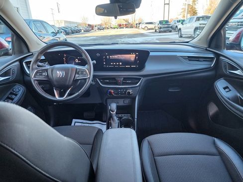 Used 2024 Buick Encore GX Preferred image 16