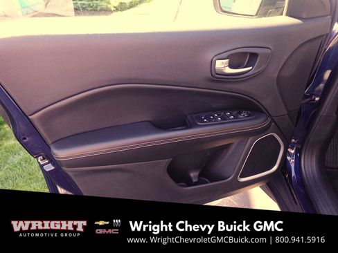 Used 2018 Jeep Compass Latitude w/ Popular Equipment Group image 12