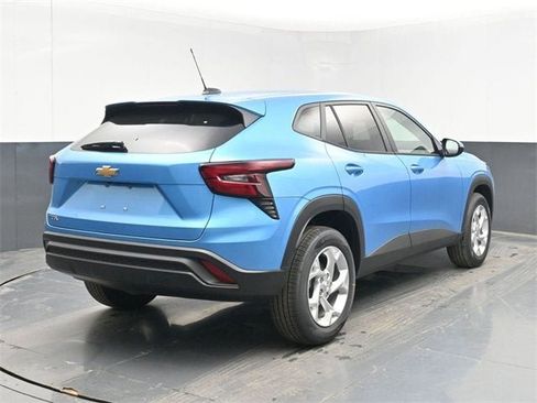 New 2026 Chevrolet Trax LS image 14