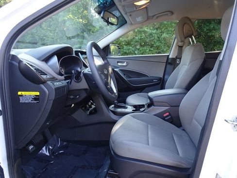 Used 2018 Hyundai Santa Fe Sport w/ 2.4L Value Package 02 FWD image 7