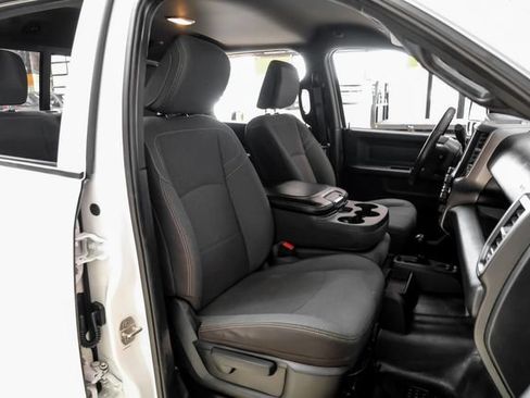 Used 2024 RAM 3500 Tradesman w/ Chrome Appearance Group AWD/4WD image 38