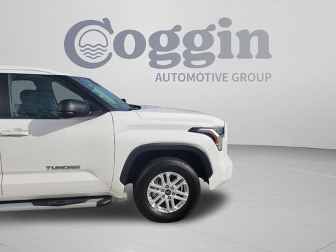 Used 2024 Toyota Tundra SR5 w/ SR5 Premium Package RWD image 32